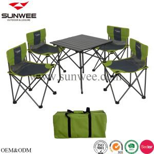 Set di tavoli e sedie da campeggio pieghevoli